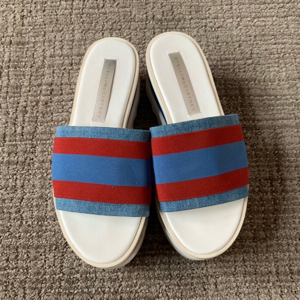 Flatform sandals